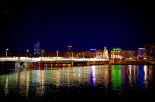 #lyon #guillotiere #rhonealpes #rhone #nightshot #nightphoto #pentaxk30 #cityphotography #citybynight