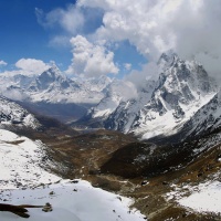 #nepal #hymalaya #khumbu #everest #cholapass #5420 #mountains #snow #ice# #bluesky #neverstopexploring #holidays #trekking #travel #pentaxk30 #mountainlovers
